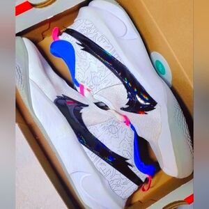 Nike Team Hustle D10 X Space Jam Basketball Sneakers